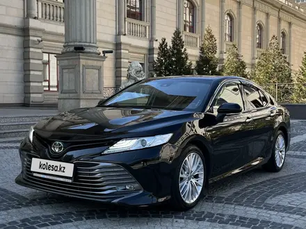 Toyota Camry 2020 года за 16 500 000 тг. в Алматы – фото 7