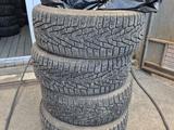 Зимние б/у шины шипованные Nokian Tyres за 200 000 тг. в Астана – фото 5