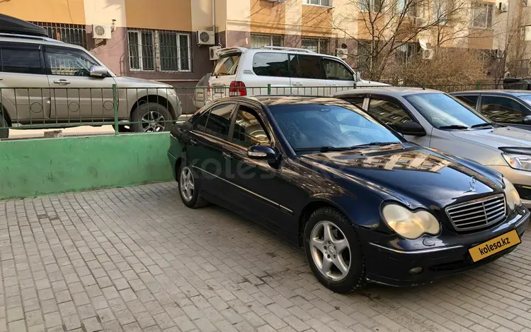 Mercedes-Benz C 200 2001 годаfor1 700 000 тг. в Актау