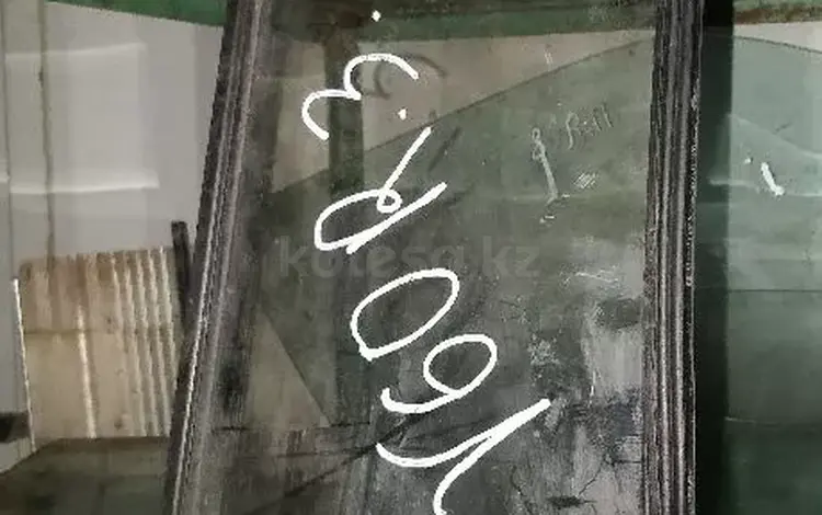 Форточка правая дверная Патрол y60 за 8 000 тг. в Алматы