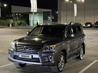 Lexus LX 570