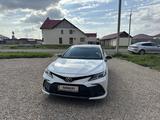 Toyota Camry 2021 года за 14 500 000 тг. в Астана