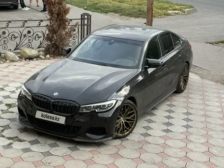 BMW 330 2019 года за 13 200 000 тг. в Алматы