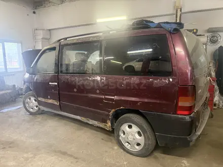 Mercedes-Benz V 230 1998 года за 1 800 000 тг. в Алматы