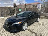 Toyota Camry 2020 года за 10 300 000 тг. в Атырау – фото 3