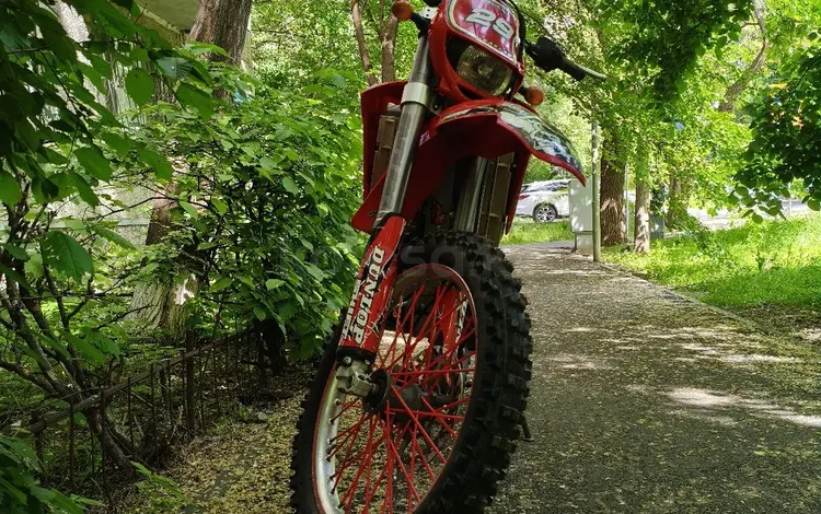 Suzuki  DR-Z 400 2005 годаүшін2 400 000 тг. в Алматы