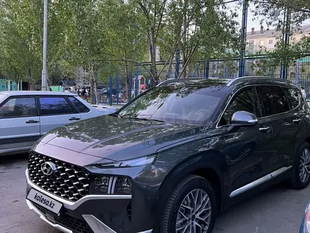 Hyundai Santa Fe 2022 года за 20 000 000 тг. в Астана