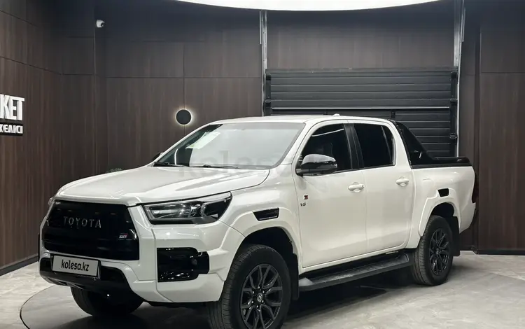 Toyota Hilux 2023 года за 25 900 000 тг. в Актобе