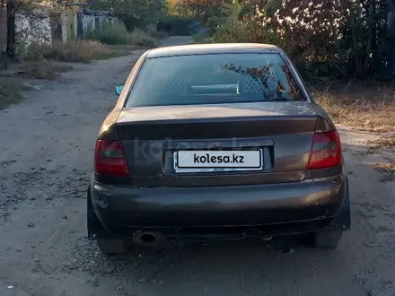 Audi A4 1996 года за 1 200 000 тг. в Актобе – фото 5