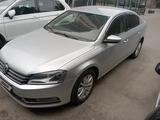 Volkswagen Passat 2011 года за 4 600 000 тг. в Алматы – фото 2
