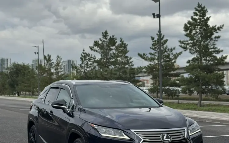 Lexus RX 300 2018 годаүшін18 000 000 тг. в Астана