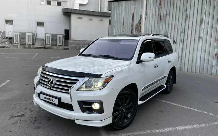 Lexus LX 570 2014 года за 32 000 000 тг. в Алматы