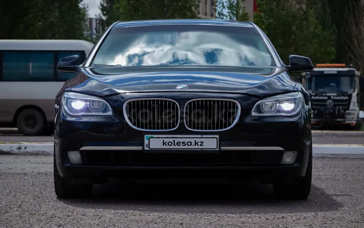 BMW 750 2009 годаfor8 500 000 тг. в Астана