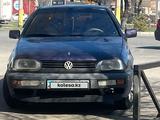 Volkswagen Golf 1995 годаүшін1 550 000 тг. в Тараз