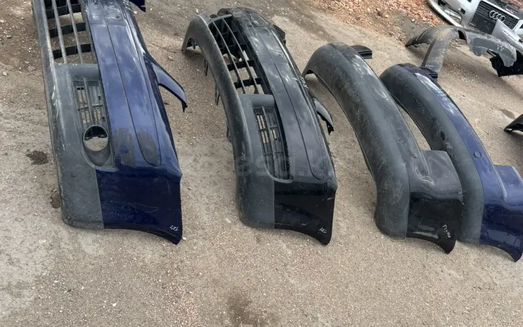 Передний задний бампер на TOURAN тауран оригинал за 50 000 тг. в Караганда