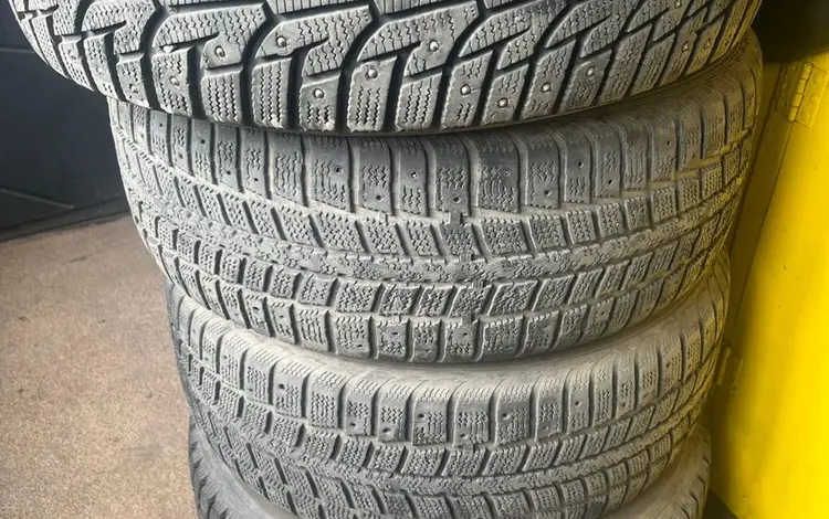 Диски с зимней резиной 215/60 R16 за 130 000 тг. в Астана