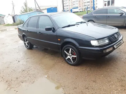 Volkswagen Passat 1994 года за 1 800 000 тг. в Кокшетау – фото 2