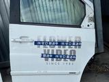 Дверь перед Правая на Mercedes-Benz Vito W638 за 50 000 тг. в Алматы – фото 2