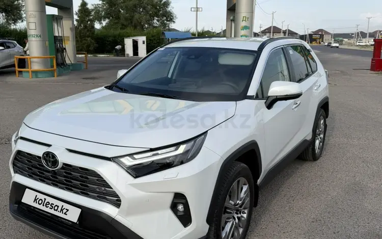 Toyota RAV4 2025 года за 22 000 000 тг. в Алматы
