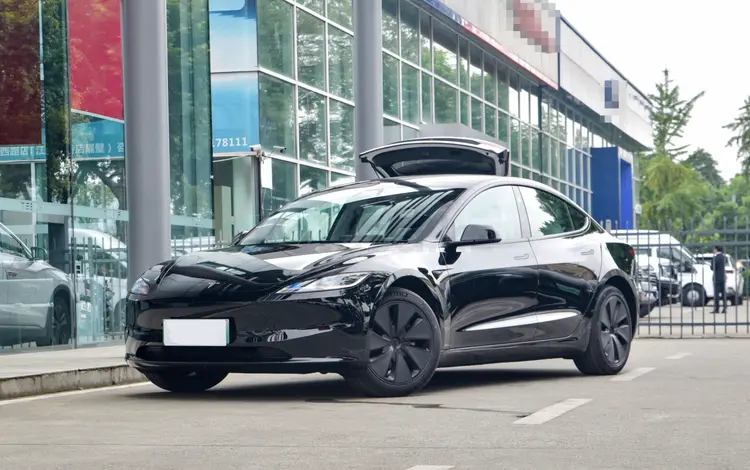 Tesla Model 3 2024 года за 17 300 000 тг. в Алматы