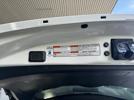 Toyota RAV4 2016 года за 11 490 000 тг. в Алматы – фото 21