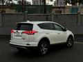 Toyota RAV4 2016 года за 11 490 000 тг. в Алматы – фото 6
