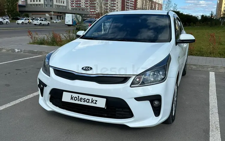 Kia Rio 2019 года за 7 400 000 тг. в Астана