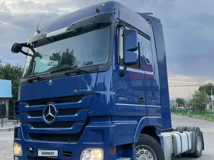 Mercedes-Benz  Actros 2011 года за 23 000 000 тг. в Алматы
