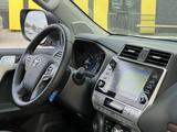 Toyota Land Cruiser Prado 2022 года за 38 200 000 тг. в Актобе – фото 5