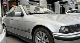 BMW 320 1995 года за 1 750 000 тг. в Алматы – фото 3