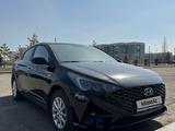 Hyundai Accent 2021 года за 9 000 000 тг. в Караганда