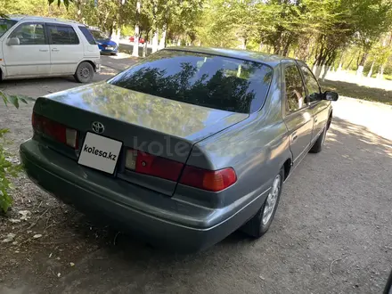 Toyota Camry 2001 года за 2 850 000 тг. в Караганда – фото 6