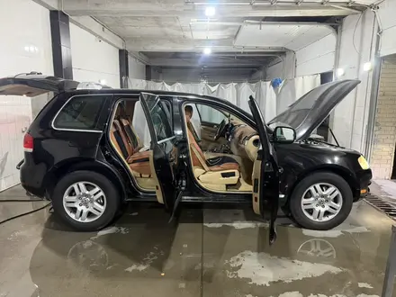 Volkswagen Touareg 2004 года за 4 500 000 тг. в Алматы