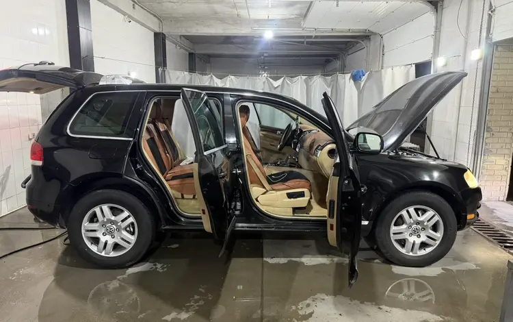 Volkswagen Touareg 2004 годаүшін4 500 000 тг. в Алматы