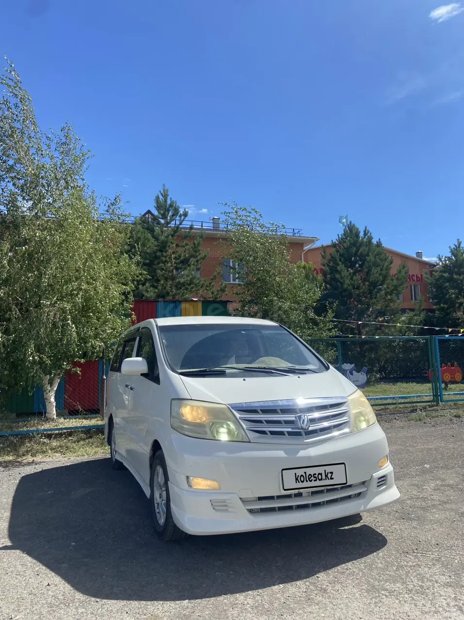 Toyota Alphard, 2005