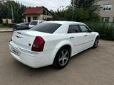 Chrysler 300C 2008 годаүшін4 000 000 тг. в Астана – фото 2