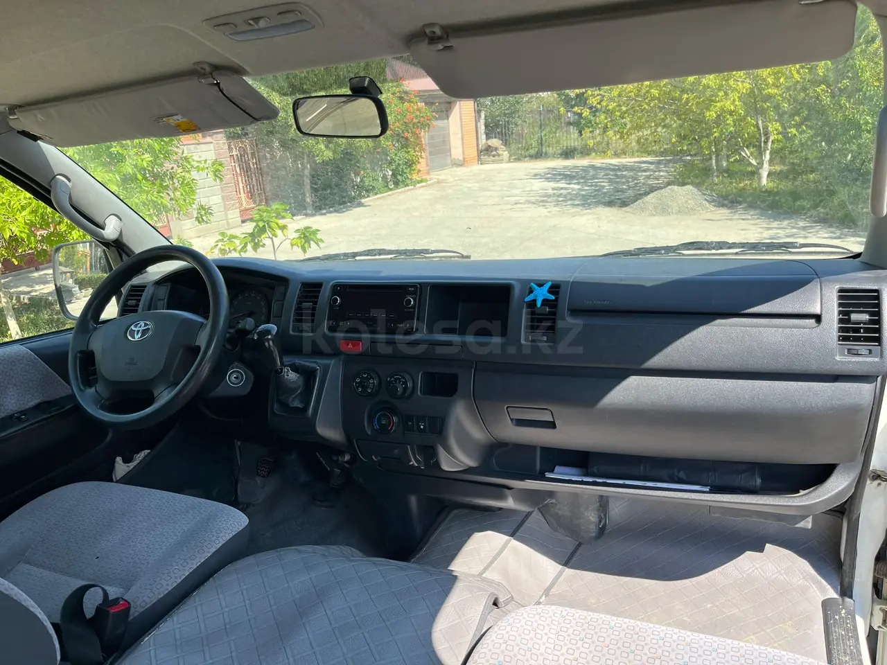 Toyota HiAce, 2017