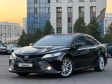 Toyota Camry 2019 годаүшін13 950 000 тг. в Алматы