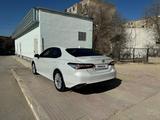 Toyota Camry 2020 года за 15 500 000 тг. в Актау – фото 5