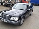 Mercedes-Benz E 200 1993 года за 2 500 000 тг. в Алматы