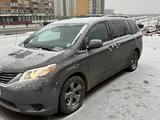 Toyota Sienna 2014 годаfor7 000 000 тг. в Аральск