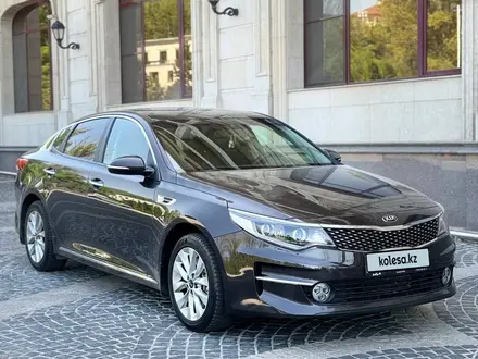 Kia K5 2018 года за 9 500 000 тг. в Алматы