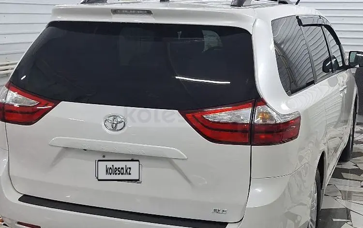 Toyota Sienna 2016 года за 12 000 000 тг. в Аральск