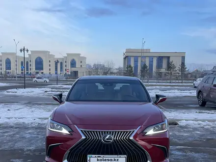 Lexus ES 350 2021 года за 21 000 000 тг. в Астана