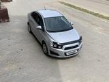 Chevrolet Aveo 2013 года за 3 600 000 тг. в Актобе – фото 2