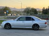 Mercedes-Benz E 280 1997 года за 2 800 000 тг. в Тараз – фото 2