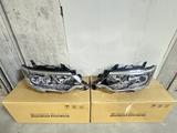 Передние фары на TOYOTA CAMRY 55 Exclusive за 120 000 тг. в Алматы