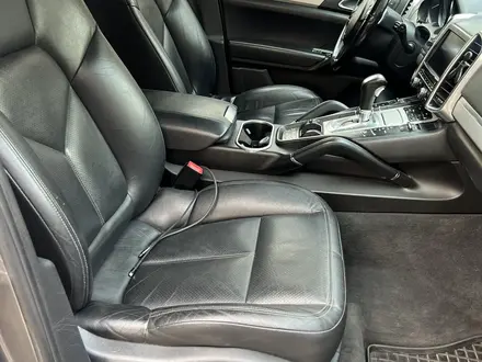 Porsche Cayenne 2011 года за 14 000 000 тг. в Алматы – фото 8