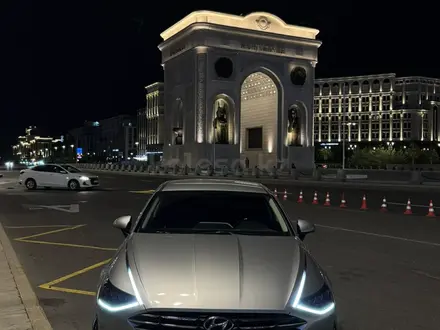 Hyundai Sonata 2021 года за 10 500 000 тг. в Астана
