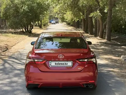 Toyota Camry 2022 года за 12 500 000 тг. в Талгар – фото 2